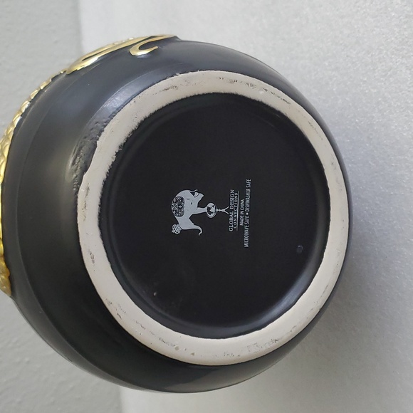 Black with Gold Snake Accent Tight Sealed Canister By Global Design Concepts. - Picture 7 of 9